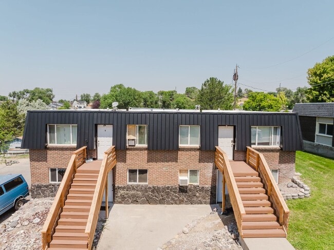 Building Photo - Poplar