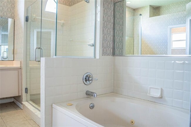 Building Photo - 2326 Deerbrook Dr