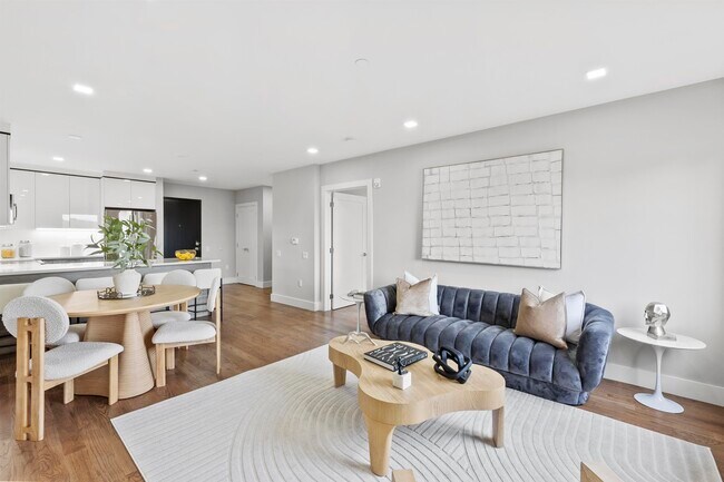 Building Photo - 60 68th St