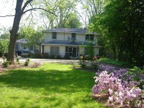 Building Photo - 560 Franklin St