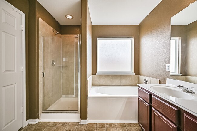 Building Photo - 13418 E Red Birch Cir