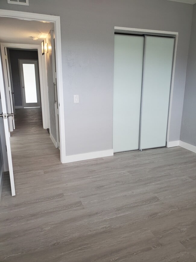 Building Photo - 2454 Australia Way E