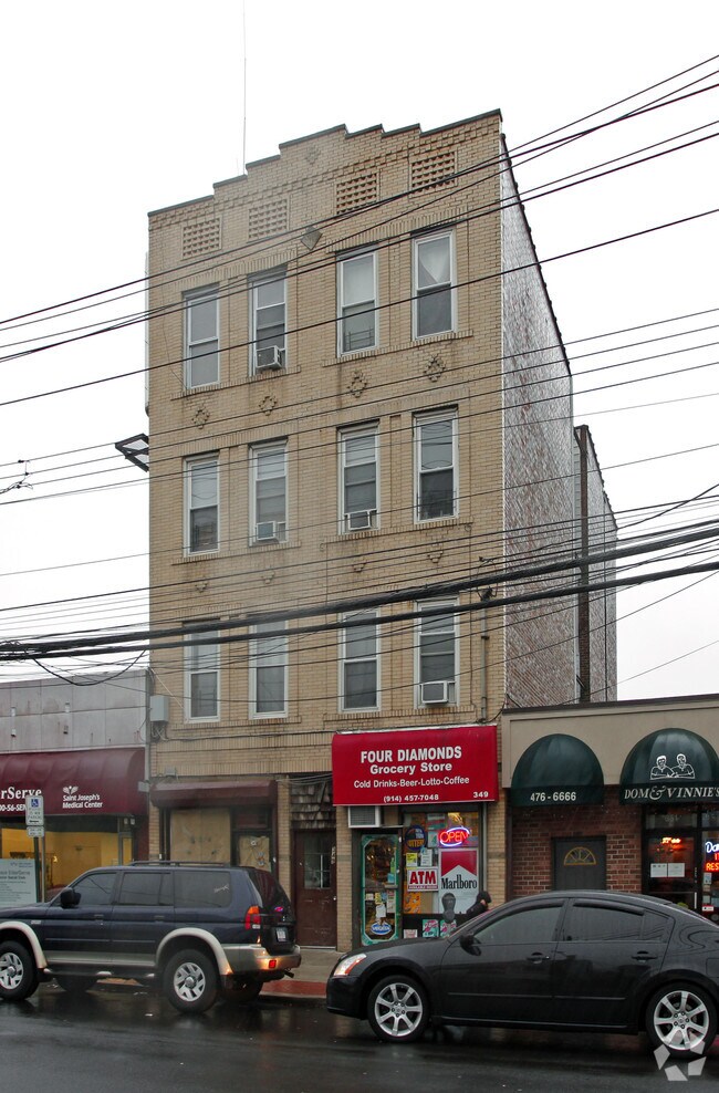 Building Photo - 349 Saw Mill River Rd