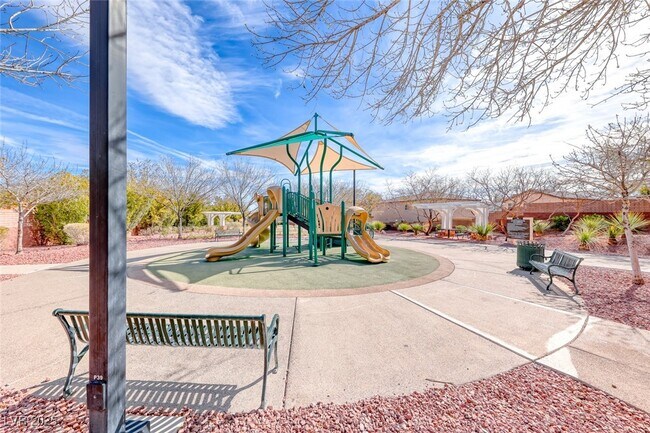 Building Photo - 6534 Ditmars St