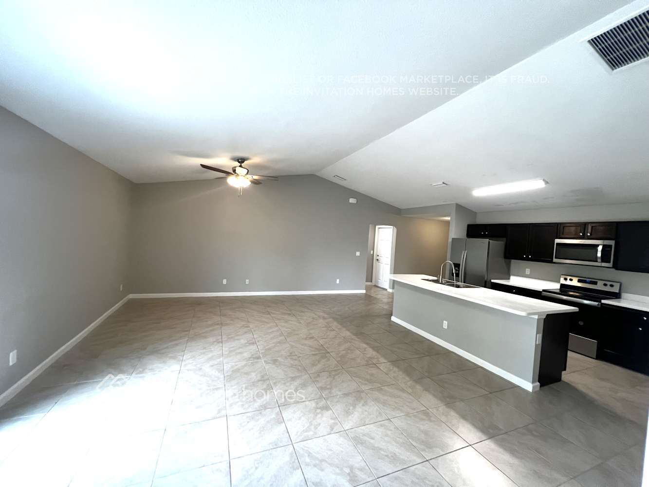 Building Photo - 225 SW Grove Ave