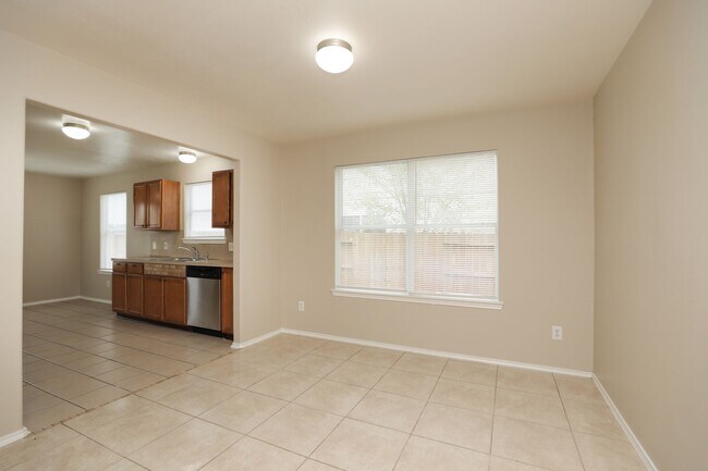 Building Photo - 12846 Colony Heath Ln