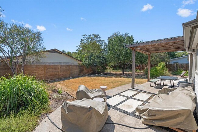 Building Photo - 5405 Fairmont Cir