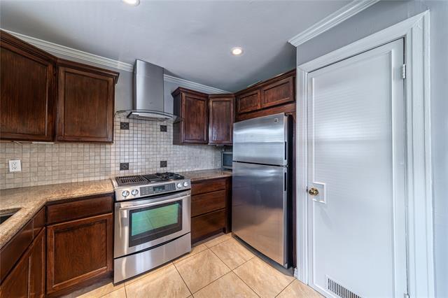 Building Photo - 7302 Kenwell St