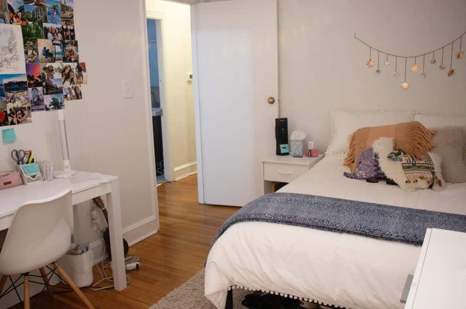 Building Photo - 3623 T St NW