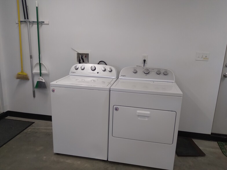 Washer/Dryer - 1284 Mackey Scott Rd