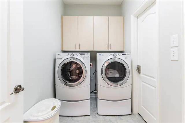 Building Photo - 3251 San Jacinto St