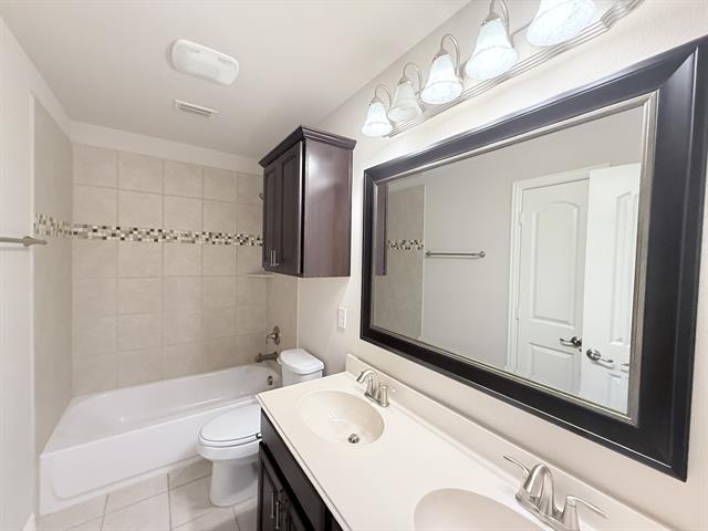 Building Photo - 12571 Valley Spring Dr