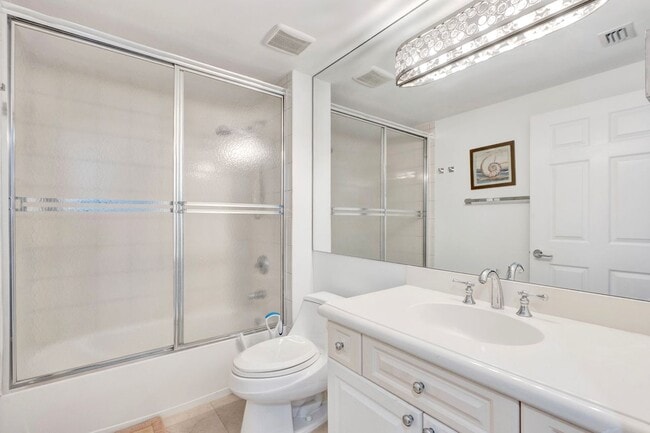 Building Photo - 3100 N Ocean Blvd