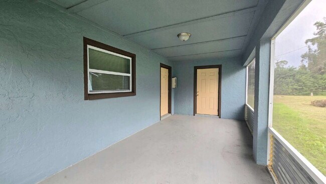 Building Photo - 2095 Eloise Cir