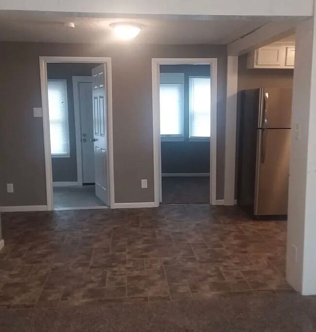 Building Photo - Affordable Country Living