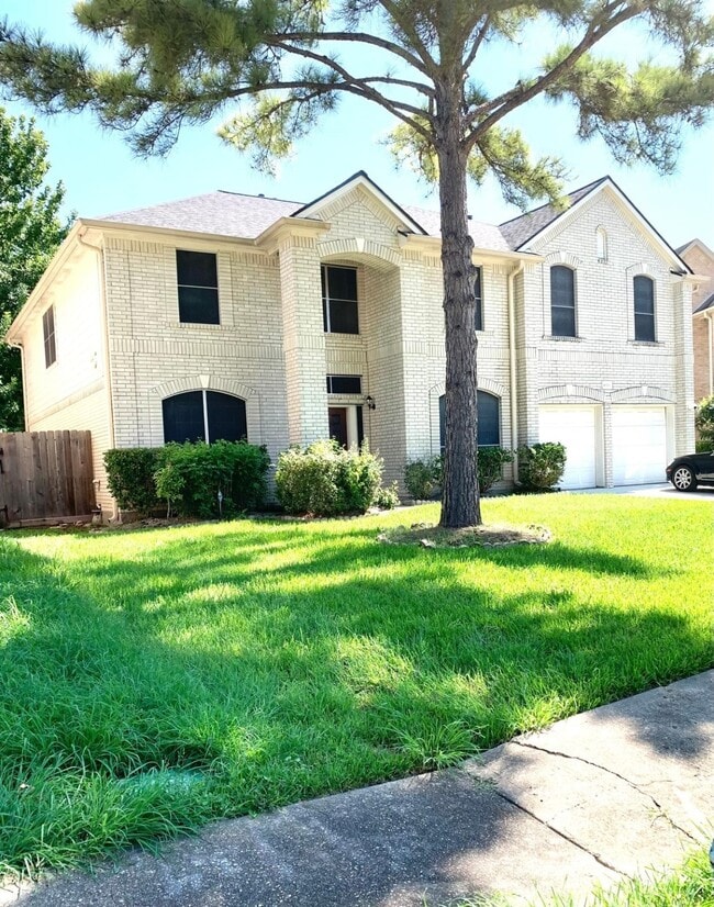 Building Photo - 16523 Terrace Hollow Ln
