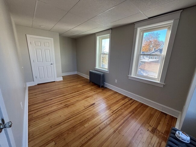 Building Photo - 527 Chester Pike