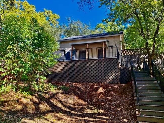 Primary Photo - 326 Chamberlain Ave