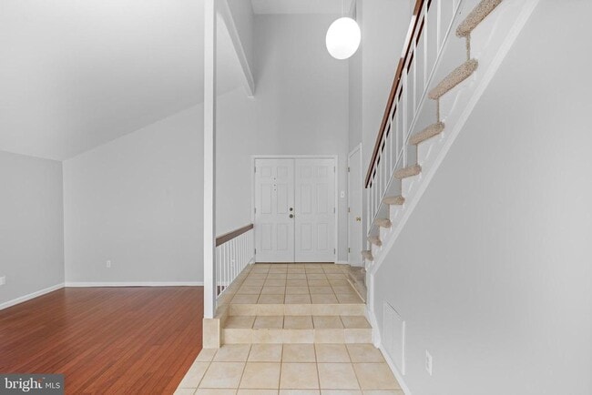 Building Photo - 225 Penny Ln