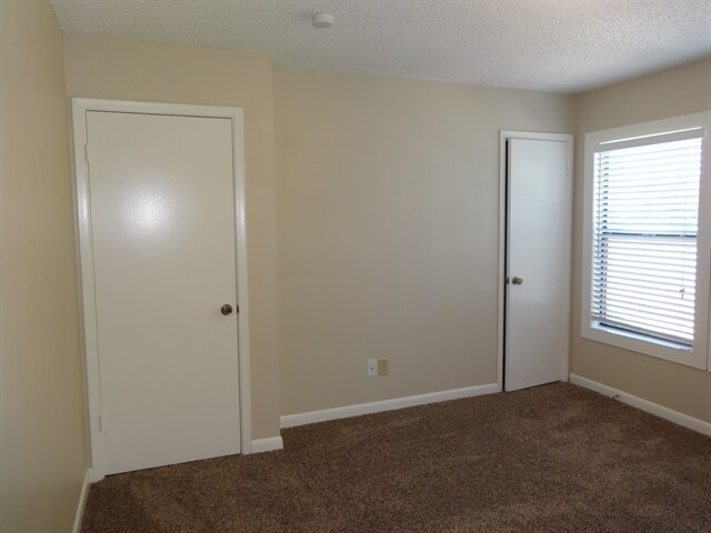 Building Photo - 4611 Camas