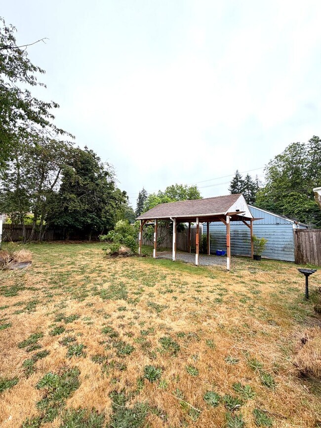Building Photo - Cute 2 Bedroom in Tacoma