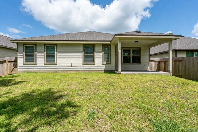 Building Photo - 40315 S Hill Pass