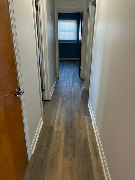 Building Photo - 129 Vinson Rd