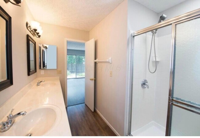Building Photo - 3518 Westbay Dr