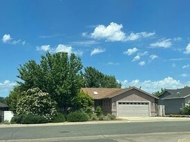 Building Photo - 2100 Hacienda St