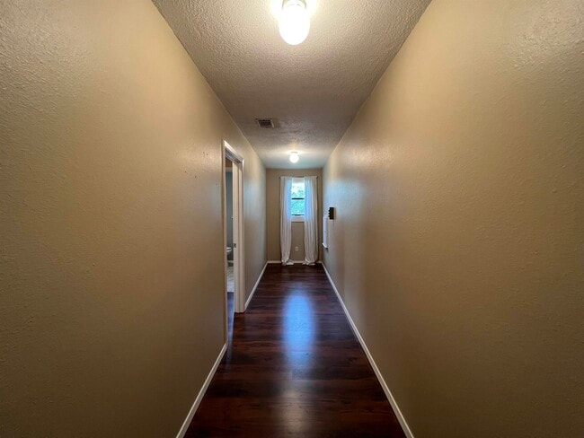 Building Photo - 116 Dawn