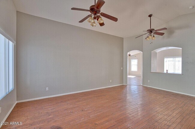 Building Photo - 10783 W Edgemont Ave