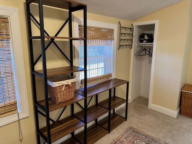 Building Photo - 10417 S Grant Ave