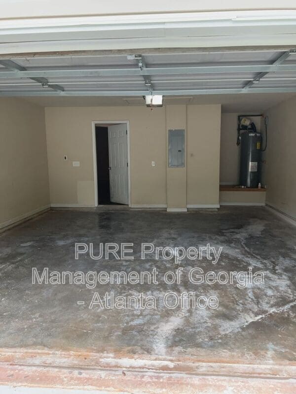 Building Photo - 160 Pine Ridge Rd