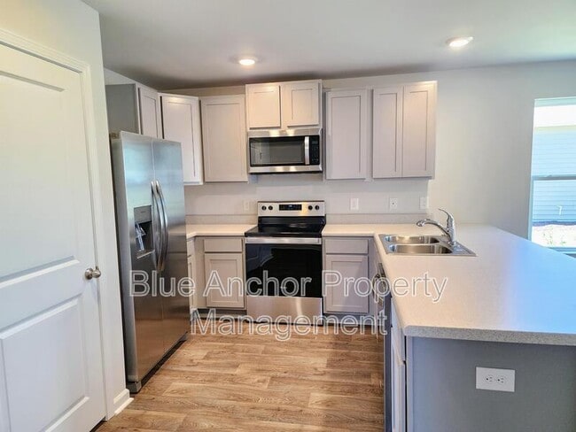 Building Photo - 1015 Course Ln