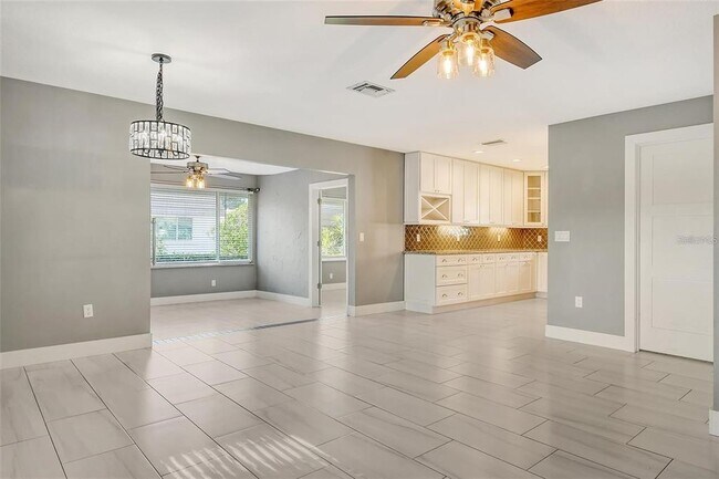 Building Photo - 2332 Canalbluff Pl