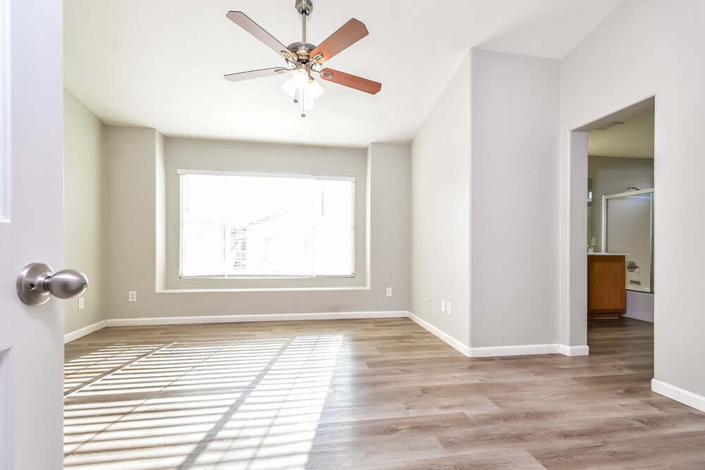 Building Photo - 5720 Athinas St