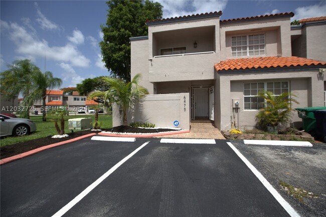 Building Photo - 6475 SW 129th Ave
