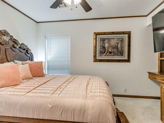 Building Photo - 3465 Brush Creek Rd