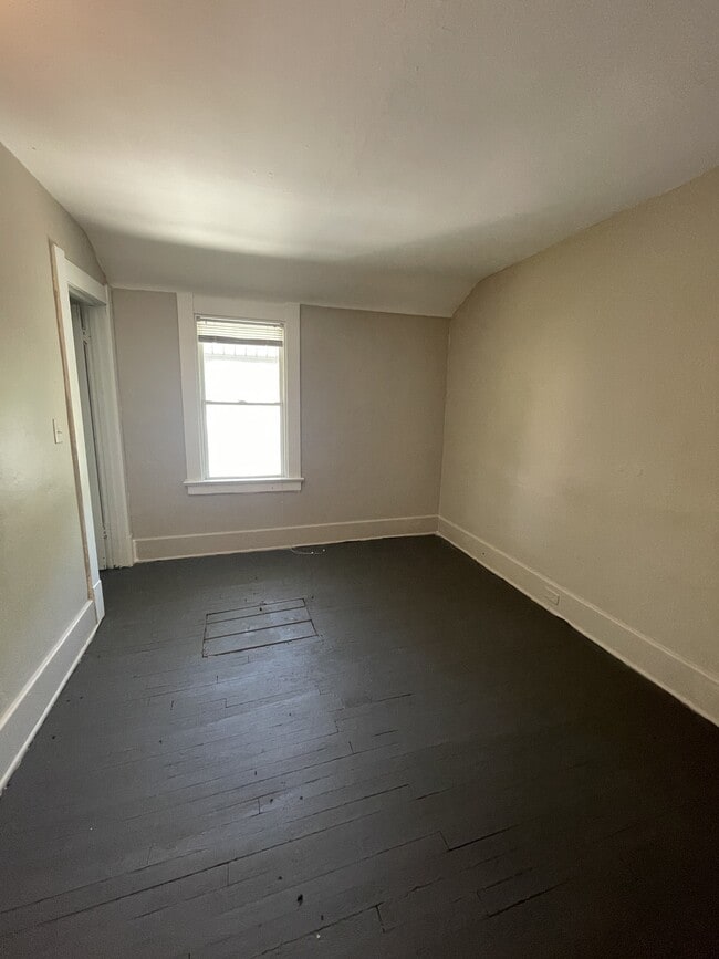 Building Photo - 4208 Asbury Dr
