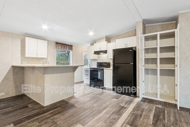 Building Photo - 3530 Suggs Rd