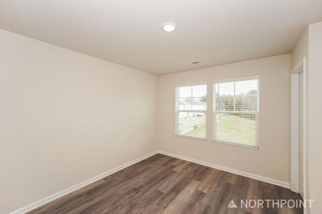 Building Photo - 3-Bedroom, 3.5 Bath Townhome for Rent in Mooresville, NC | Attached Garage & Modern Kitchen