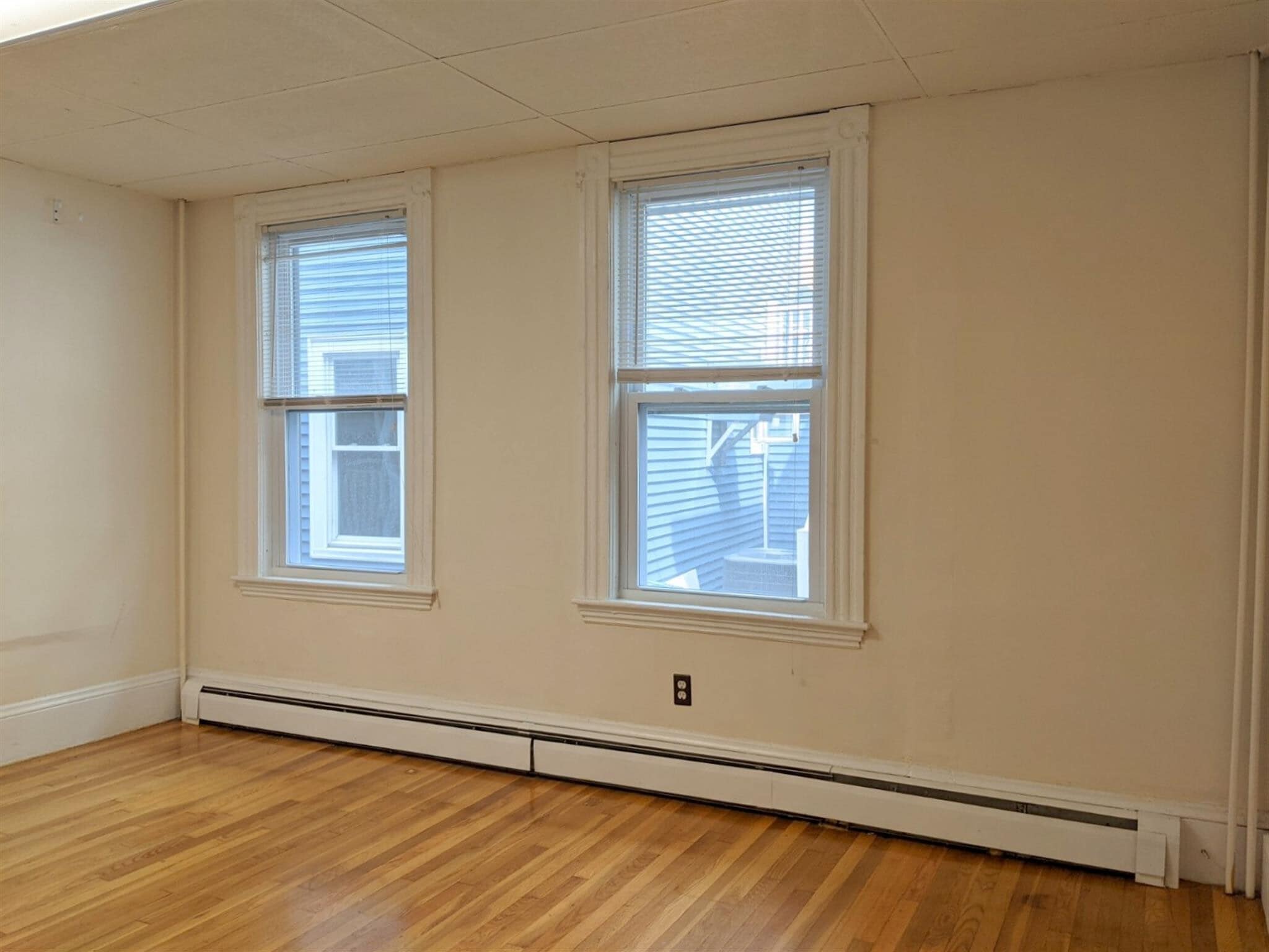 Building Photo - 20 Mossland St