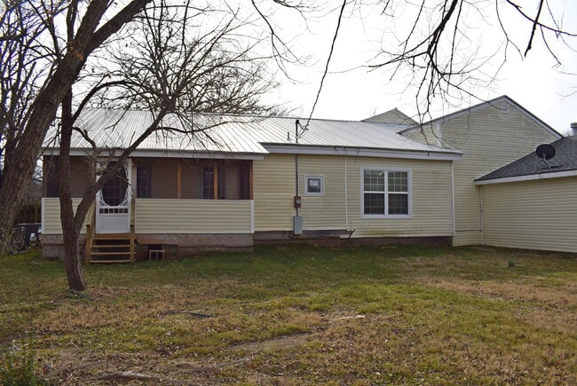 Building Photo - 6271 W Cedar Meadows Ln