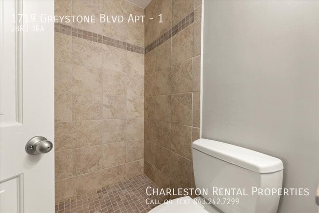 Building Photo - 1719 Greystone Blvd