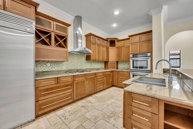 Building Photo - Gorgeous Winter Park Home