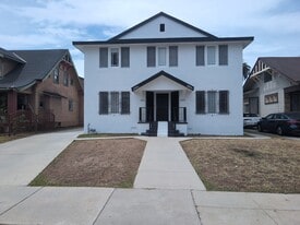Building Photo - 2418 W 23rd St