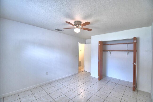 Building Photo - 914 Grape Ave