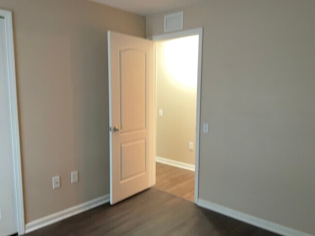 Building Photo - 5243 Algerine Pl