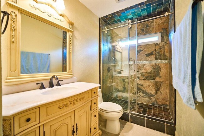 Building Photo - 14811 Wintercove Ct