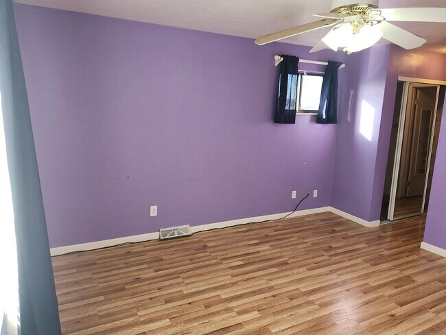 Building Photo - 11461 W 107th Pl